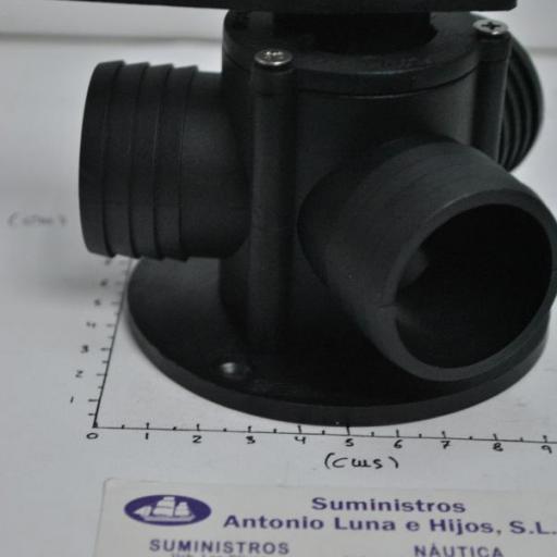 Válvula de tres vías en "Y" de nylon de 1 1/2" (38mm) AAA [3]