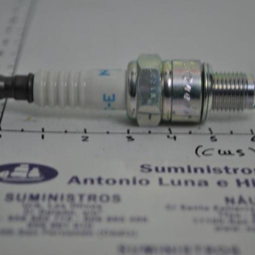 Bujía NGK LR4C-E [7]