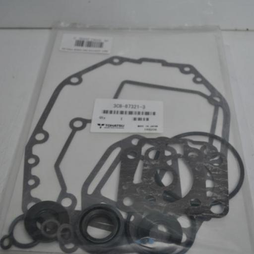 Kit de juntas y retenes inferior 3C8-87321-3 original Tohatsu [2]