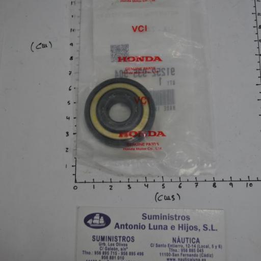 Retén de agua del eje vertical 91252-935-004 original Honda [7]