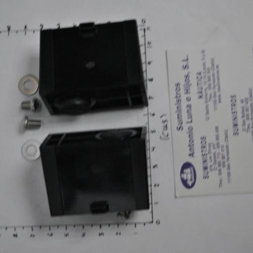 Kit de empotrar radio VHF modelo MMB-84 Standard Horizon [2]
