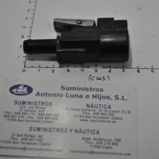 Conector combustible hembra (equivalente Yamaha) 3/8" Attwood [1]