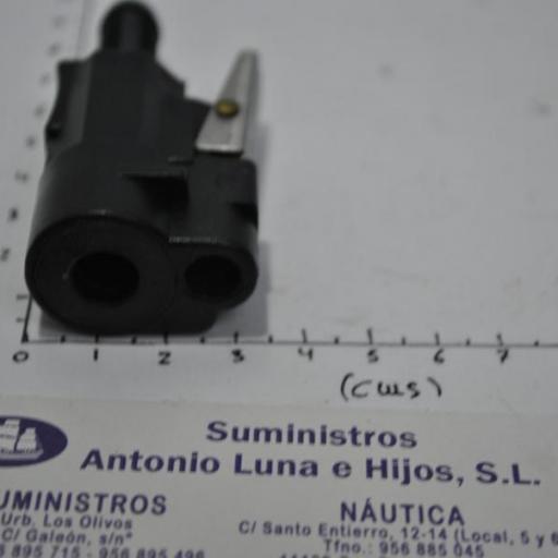 Conector combustible hembra (equivalente Yamaha) 3/8" Attwood [3]