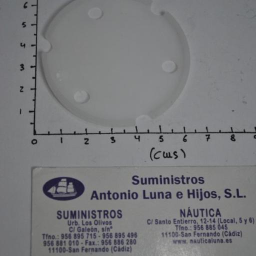 Base de plástico blanca para protección de tapa de regala Lalizas [1]