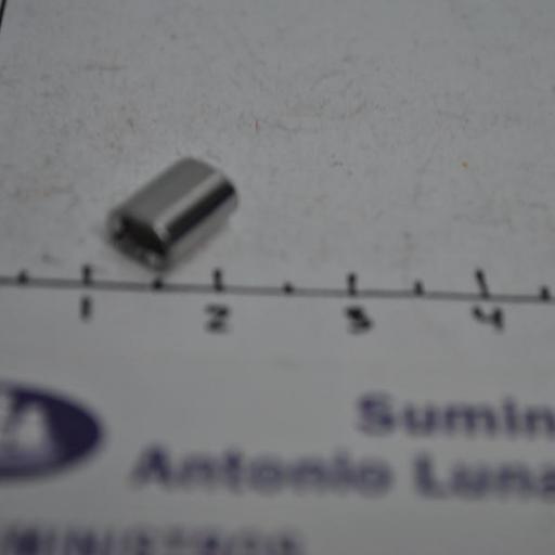 Sujetacables de acero inoxidable de 2 mm [2]