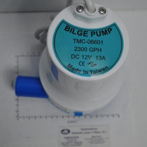 Bomba de achique sumergible 12V 2300GPH serie T02 TMC [2]