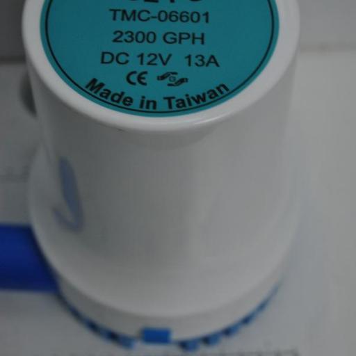 Bomba de achique sumergible 12V 2300GPH serie T02 TMC [1]