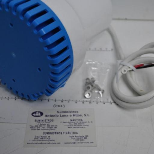 Bomba de achique sumergible 12V 2300GPH serie T02 TMC [5]