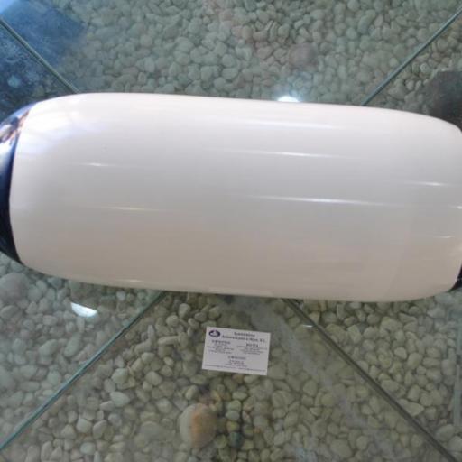 Defensa blanca/azul serie F Polyform