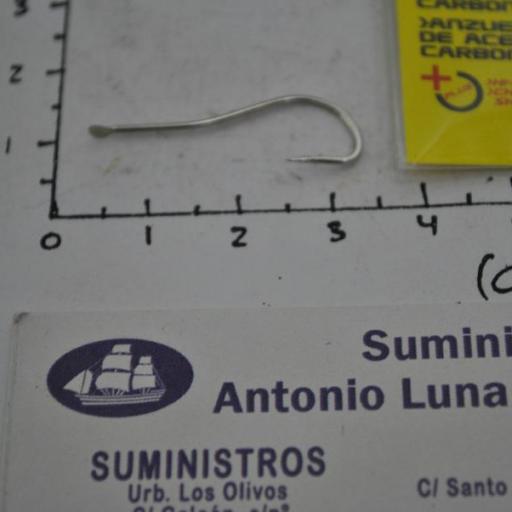 Anzuelo torcido con doble pico de loro y punta recta LF 440N Lineaeffe [5]