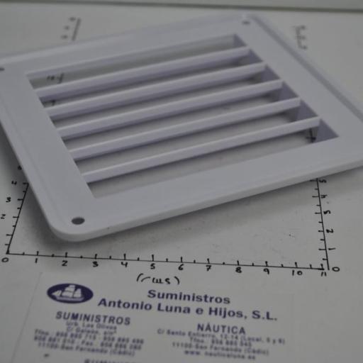 Rejilla de ventilación de plástico blanca de 140 x 125 mm Globalnautic [4]