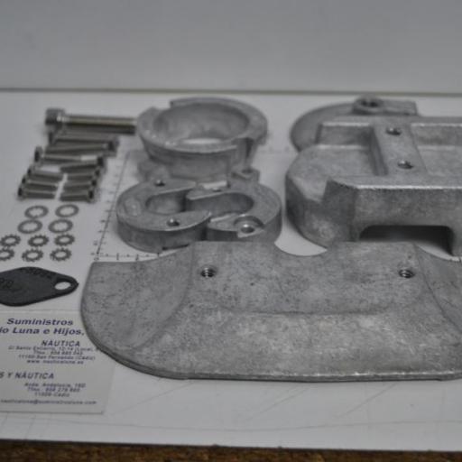 Kit de ánodos de aluminio (equivalente 888756A1 Mercruiser) Martyr Anodes [3]