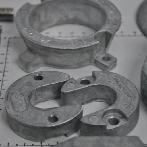 Kit de ánodos de aluminio (equivalente 888756A1 Mercruiser) Martyr Anodes [5]
