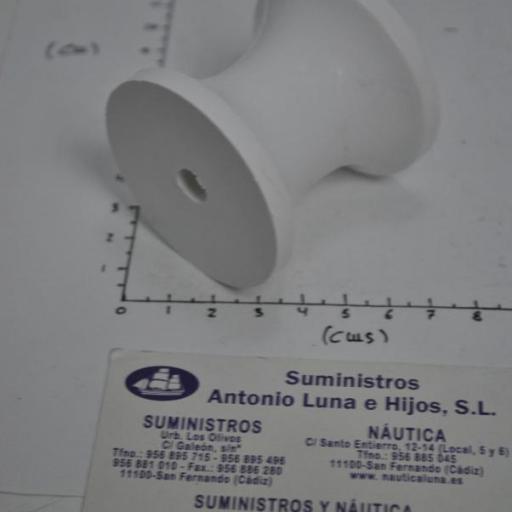 Roldana de nylon blanca para puntera de proa de eje de 8,3 mm Osculati [6]