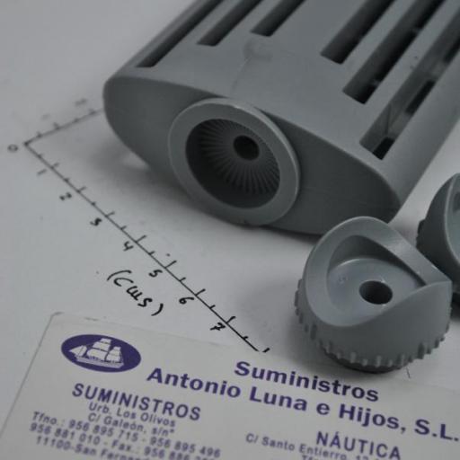 Peldaño gris con acoples para tubo de 22 mm Nuova Rade [5]
