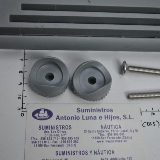 Peldaño gris con acoples para tubo de 22 mm Nuova Rade [7]