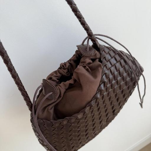 Bolso de piel trenzado  [1]