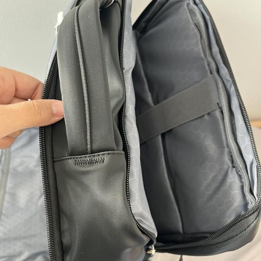 Mochila impermeable con CARGADOR DE MÓVIL   [3]