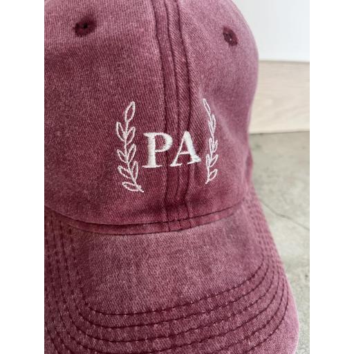 Gorra personalizada laurel con iniciales [1]