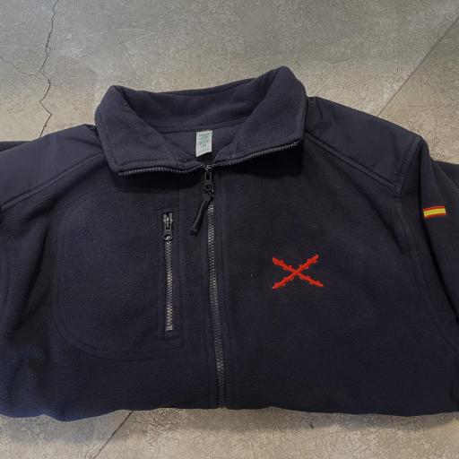 Chaqueta técnica Cruz de Borgoña