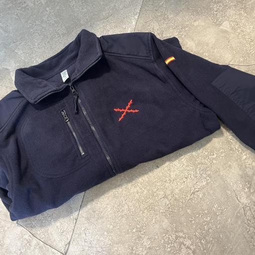 Chaqueta técnica Cruz de Borgoña [1]