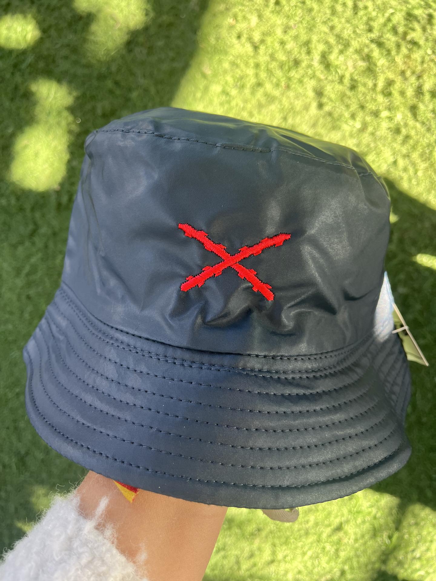 Gorro lluvia unisex CRUZ DE BORGOÑA