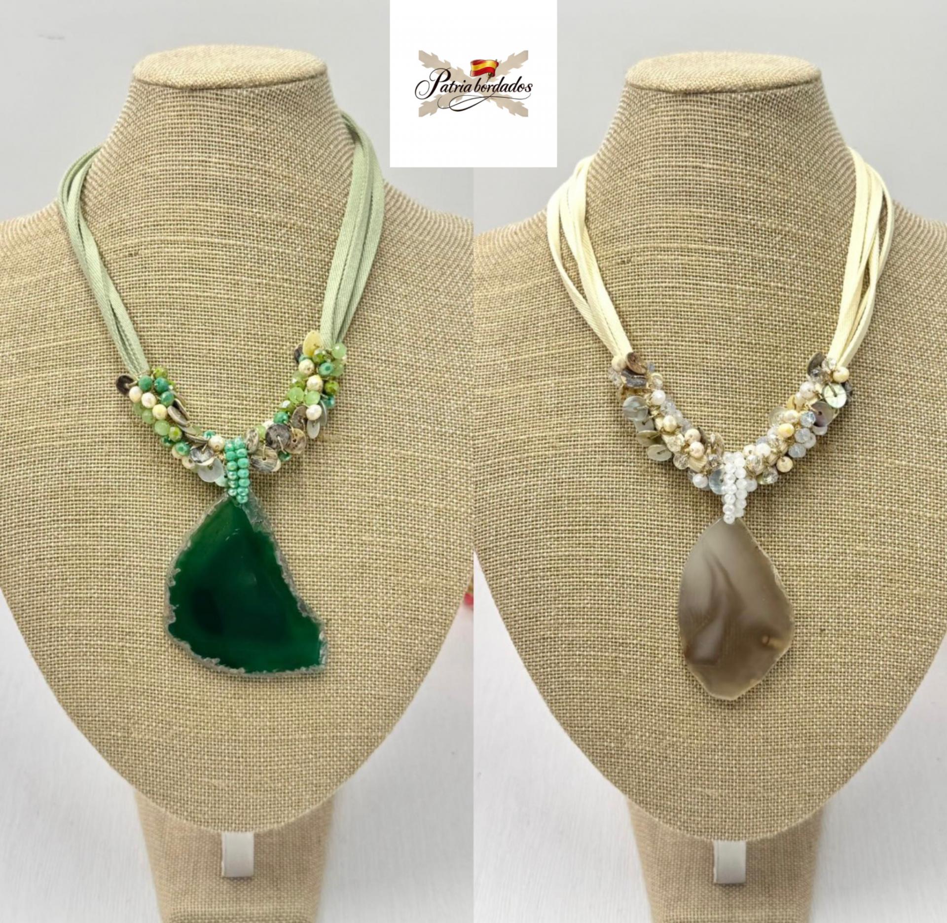 Collar TIERRA