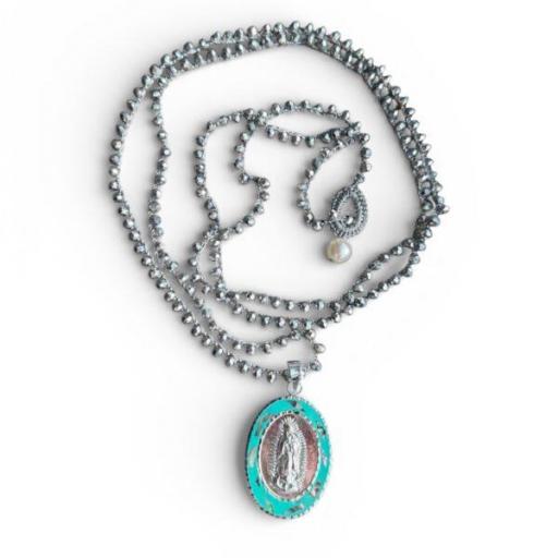 Collar Medalla azul, Truhanas [2]