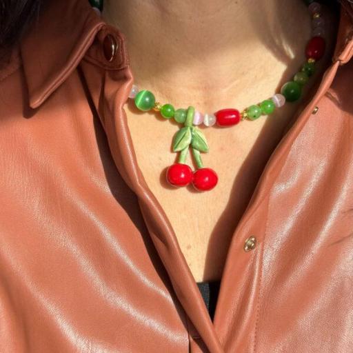 Collar Cereza, Truhanas [1]