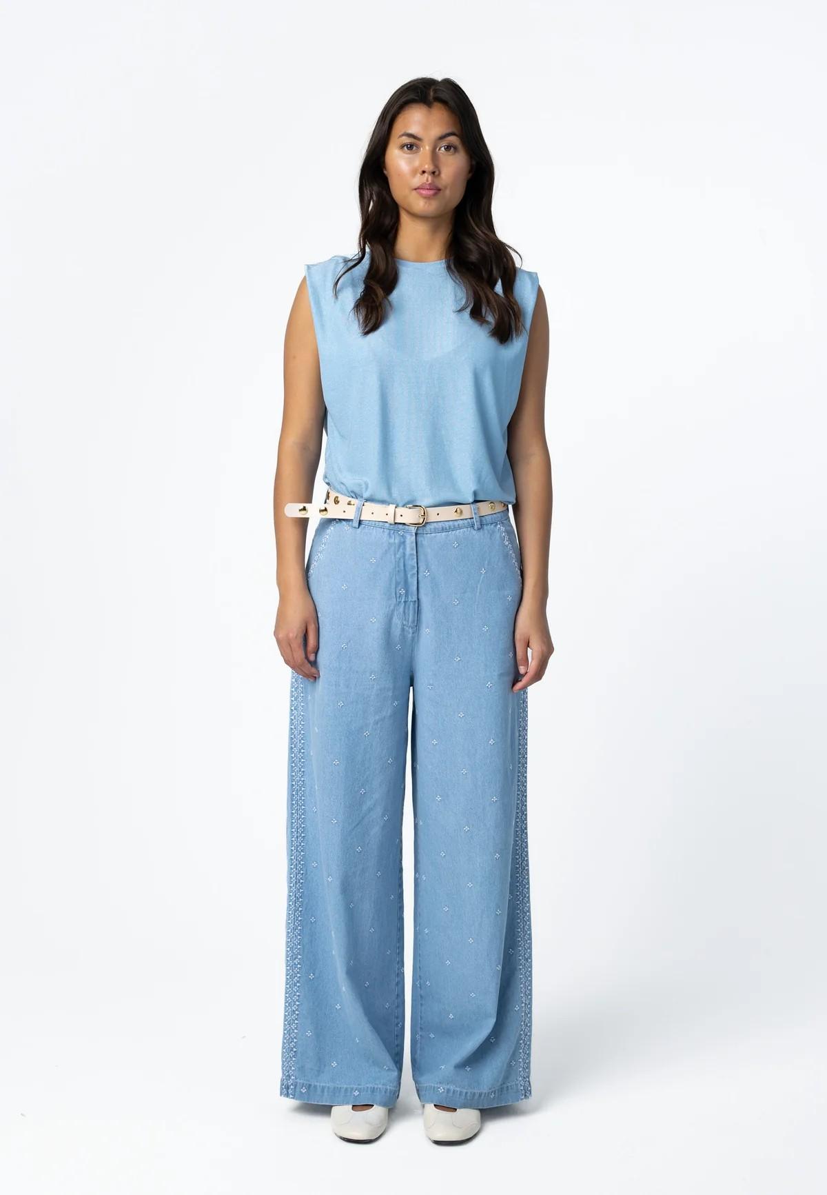 Pantalón vaquero con bordado Coster Copenhagen