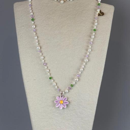 Collar Margarita Violeta Truhanas