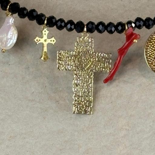Collar Madonna Truhanas [3]