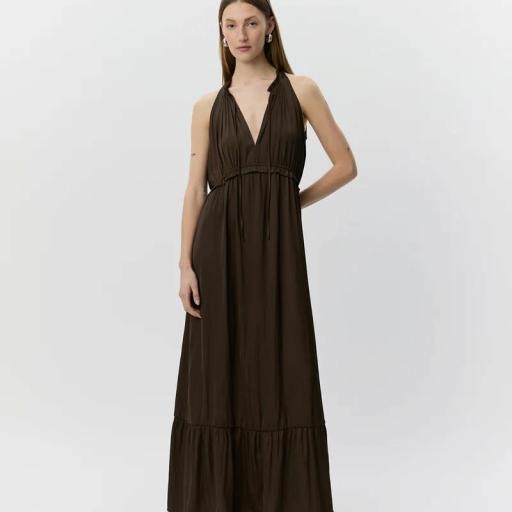 Vestido largo con cuello halter Sofie Schnoor [1]
