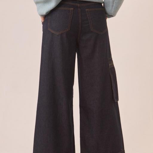 Pantalón cargo [1]