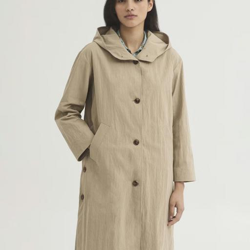 Gabardina con capucha [3]