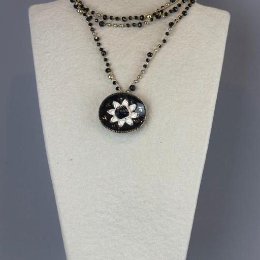 Collar Sombrero Mariachi, Truhanas