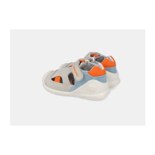 Sandalias infantiles Biomecanics gris con detalles en naranja [2]
