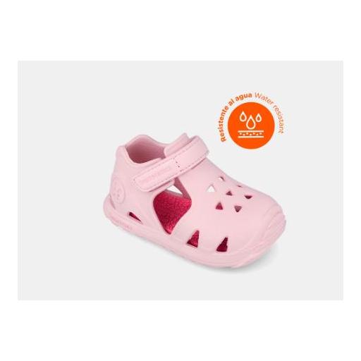 Zuecos infantiles de agua [1]