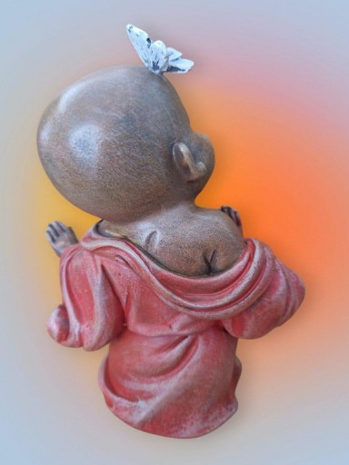 BUDA CON MARIPOSAS [2]