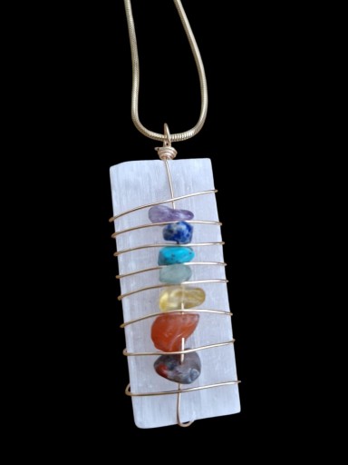 COLLAR SELENITA CON 7 CHAKRAS [1]