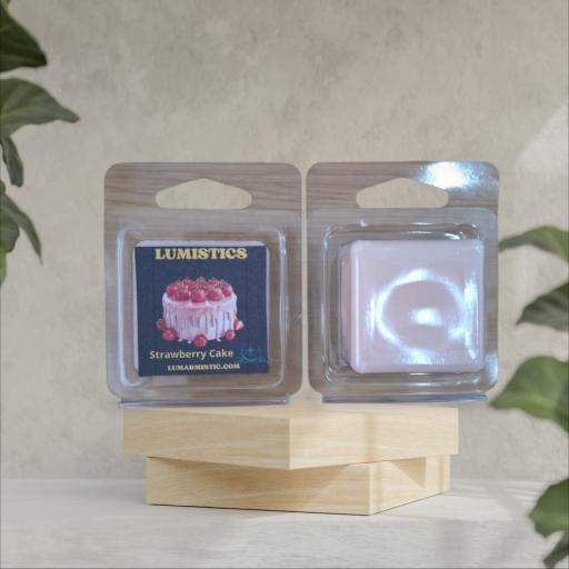 LUMISTICS STRAWBERRY CAKE.