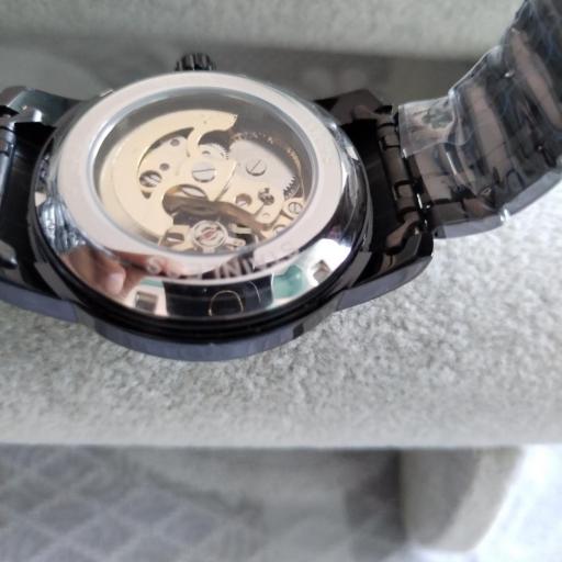 Reloj en acero 
