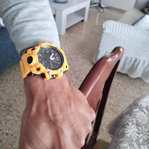 Reloj deportivo resistente al agua  [2]