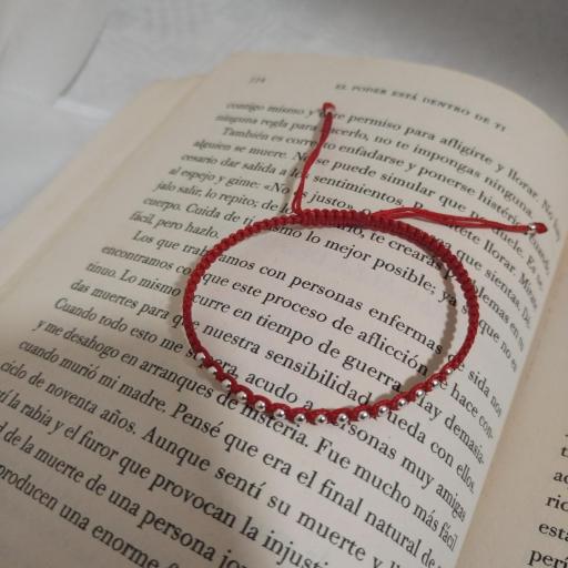 Pulsera en holio rojoy plata 