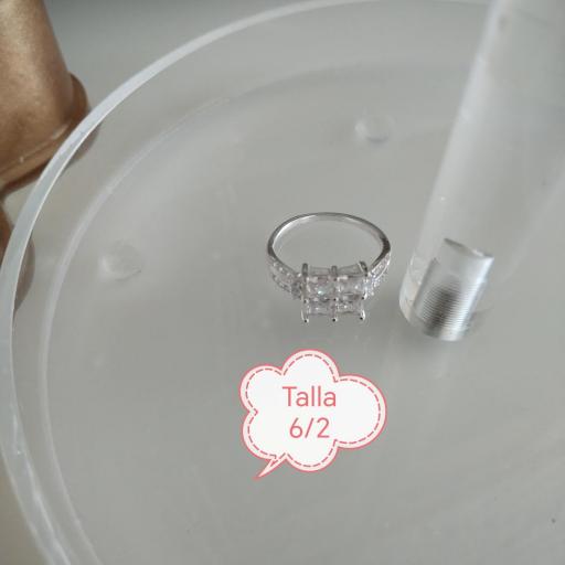 Anillos y charm 