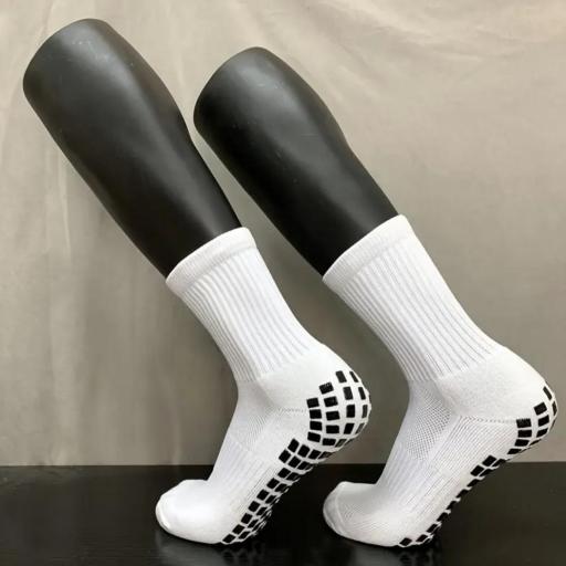 PACK 3 CALCETINES DEPORTIVOS  BLANCOS ANTIDESLIZANTES [2]