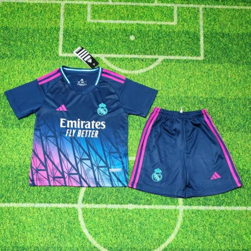 Equipación Infantil Real Madrid  [3]