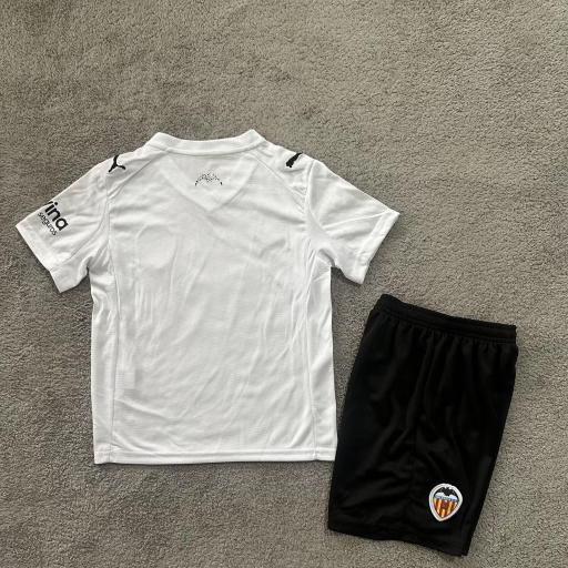Equipación Infantil Valencia [1]