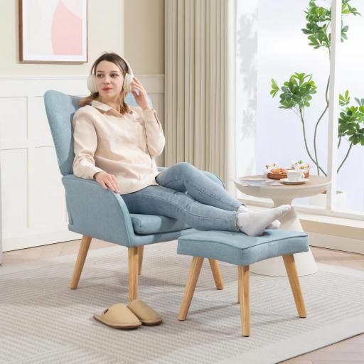 Sillón con Reposapiés Sillón Lectura con Respaldo Alto Capitoné Patas de Madera y Tapizado en Lino Azul Claro