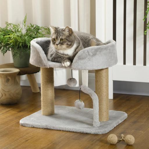 Árbol Rascador para Gatos Pequeños Altura 42 cm con Nido Bolas Colgantes y Postes de Sisal 48x38x42 cm Gris Claro